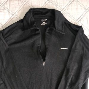 Patagonia black thin pullover